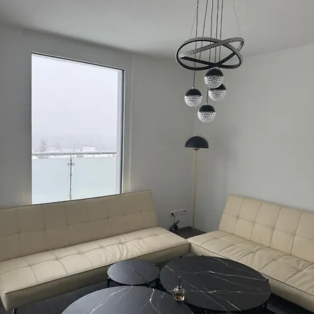 شقة Haus Am Vogesenblick باد بيلنغن